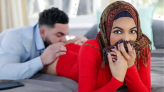 Stepbro to Teach His Hijab Stepsis not too Things Before She Gets Married - Hijablust